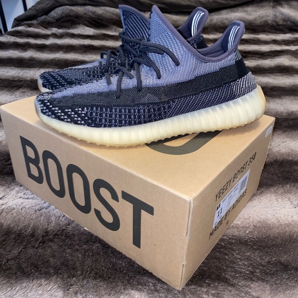 Adidas Yeezy Boost 350 V2 Carbon (men’s 11)